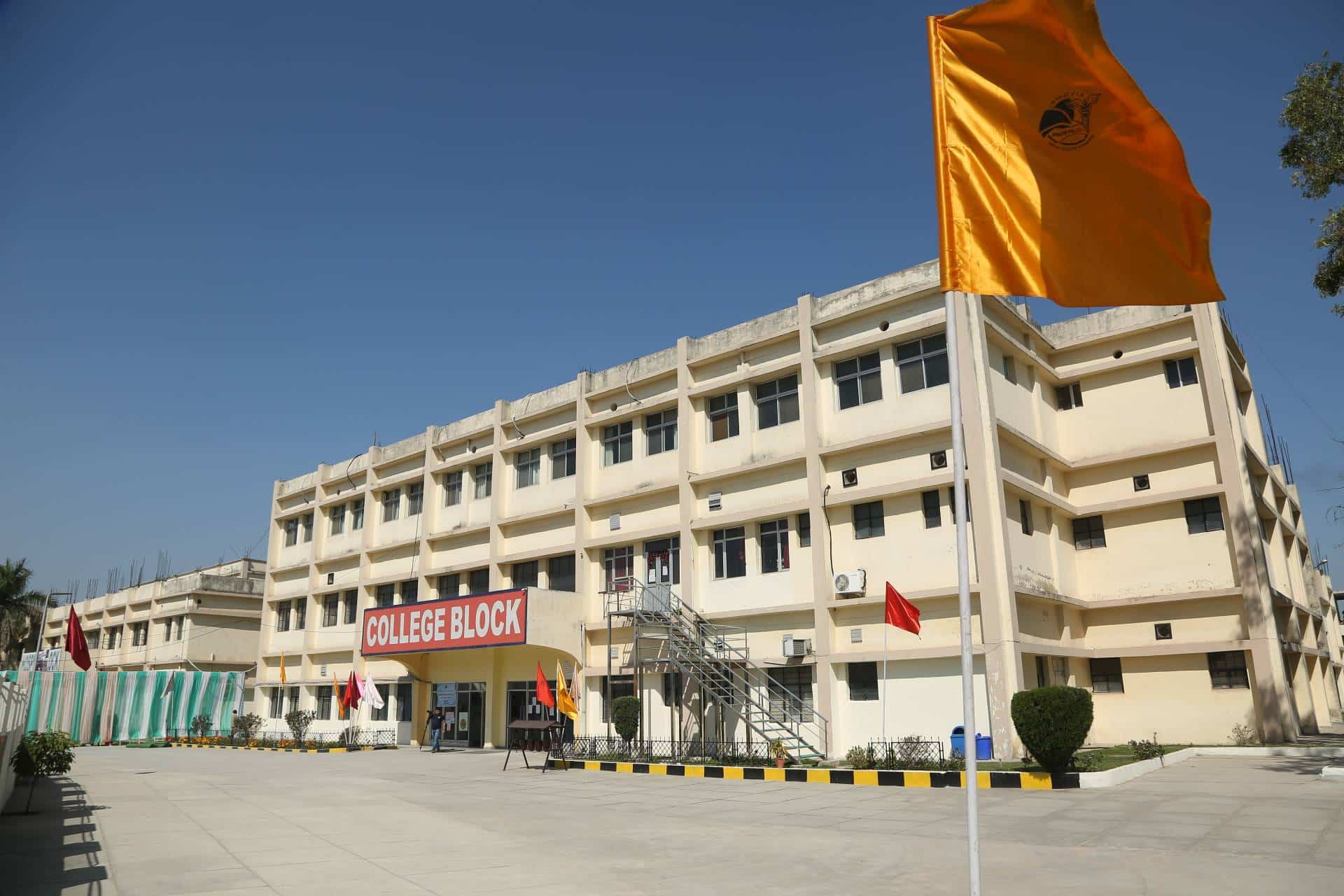 Bhojia Dental College and Hospital, Nalagarh