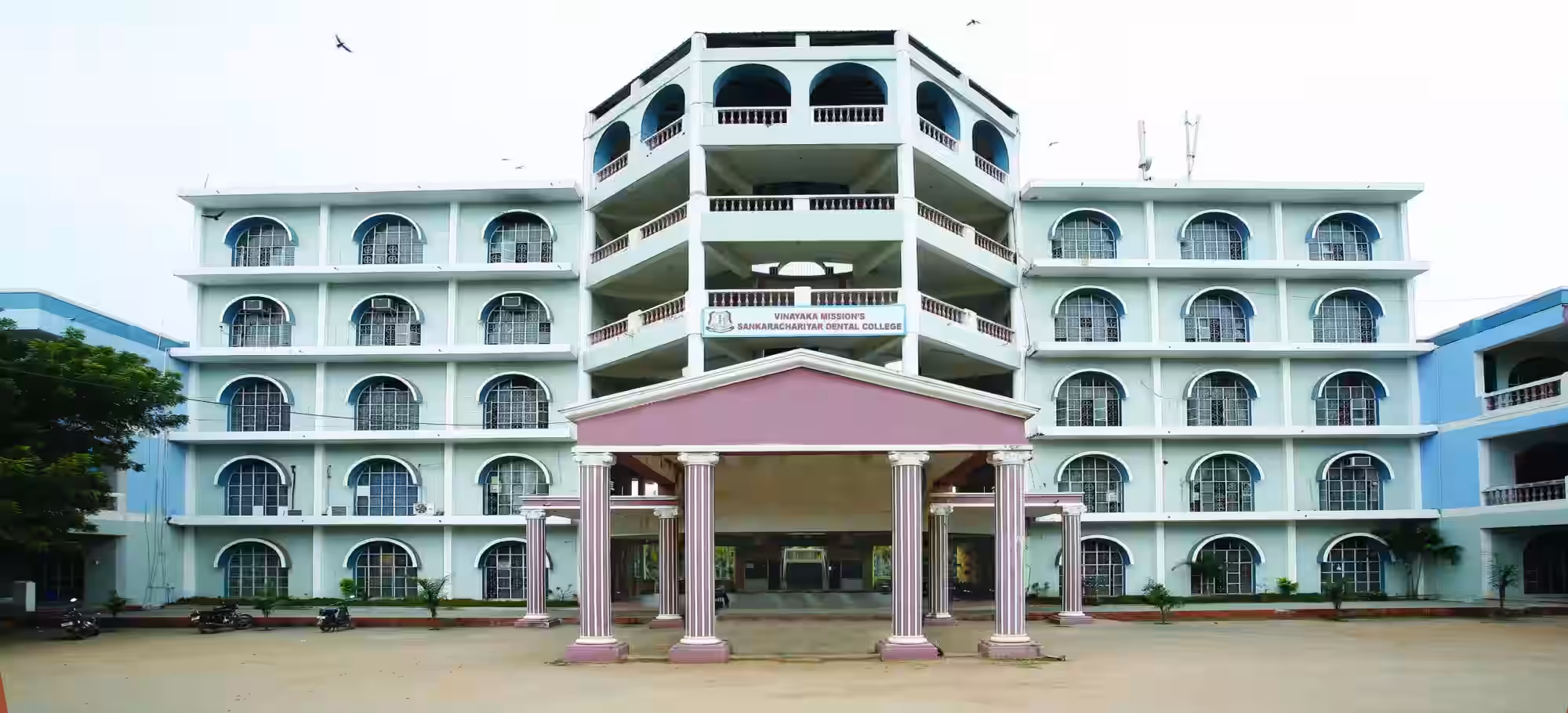 Vinayaka Mission's Sankarachariyar Dental College, Salem
