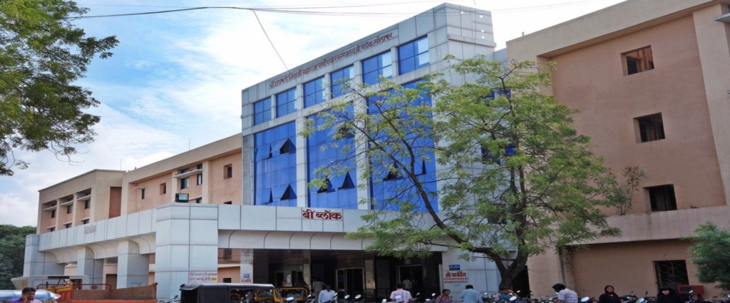 Dr Vaishampayan Memorial Medical College, Solapur