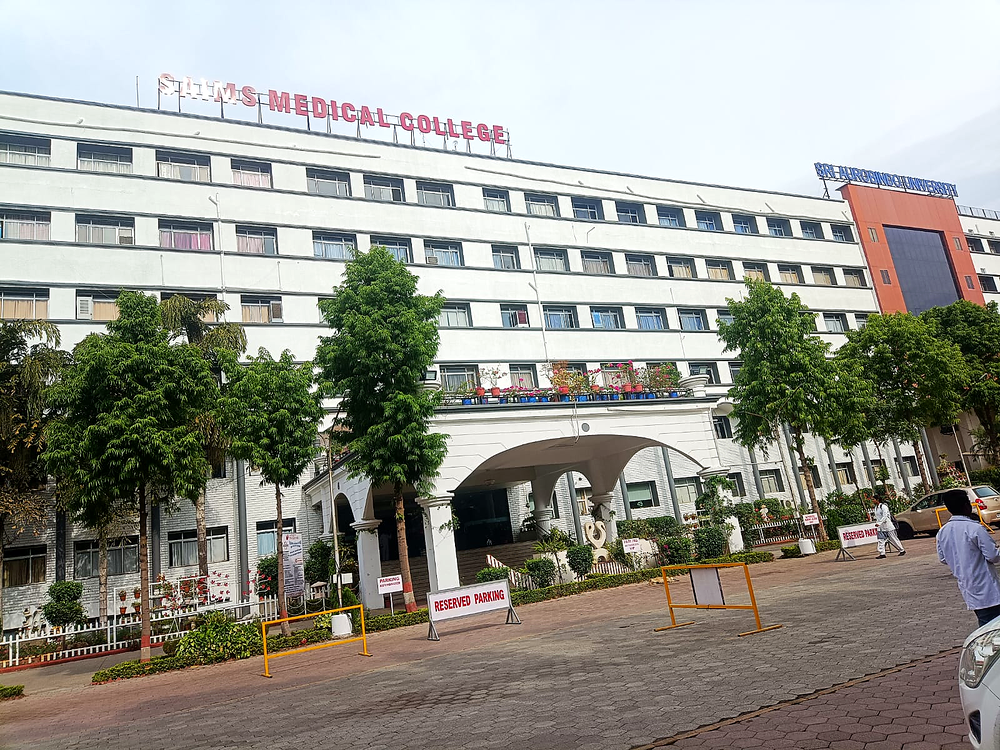 Sri Aurobindo Medical College and Post Graduate Institute , Indore